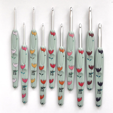 Load image into Gallery viewer, Flower crochet hook set by atelier-K&#39;sk(Keiko Okamoto)
