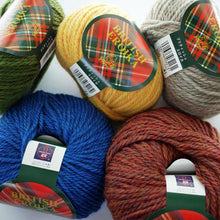 Load image into Gallery viewer, Puppy British Eroika
