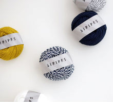Load image into Gallery viewer, Daruma Stripes
