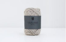 Load image into Gallery viewer, Daruma Falkland Wool

